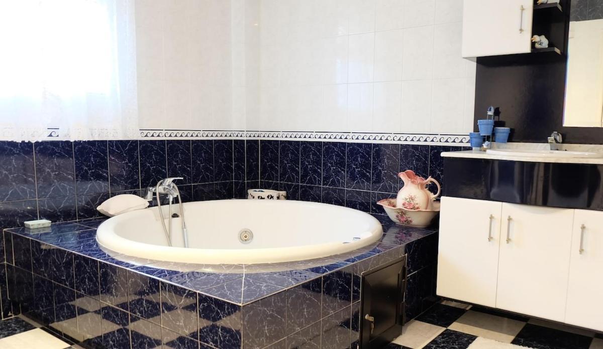 Villa Mijas With Pool 50 M Beach Fuengirola Bagian luar foto